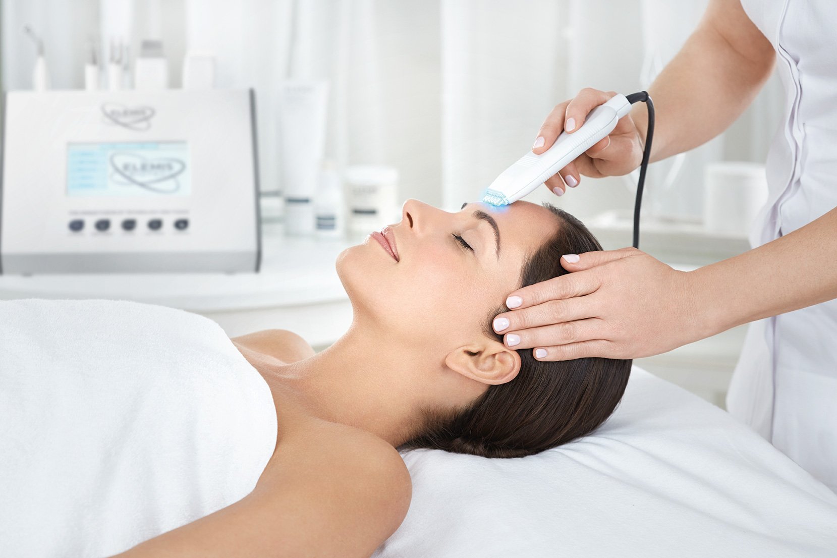 Light-Therapy-Blue_Treatment